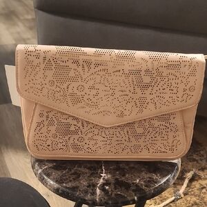 Neutral Laser-Cut Envelope Clutch Pink.